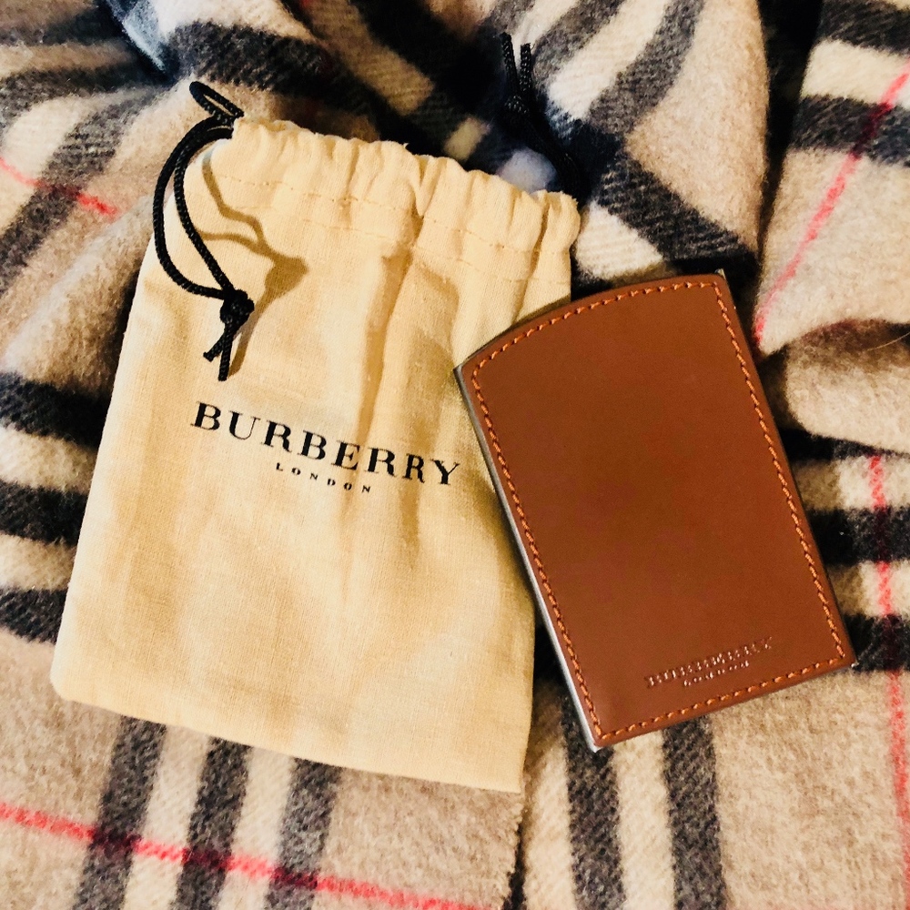 Vintage Burberry brown leather card/ID holder